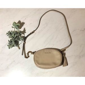 Michael Kors • Crossbody bag